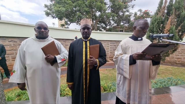 زیارت مدینهالنبی در سفر آفریقا!