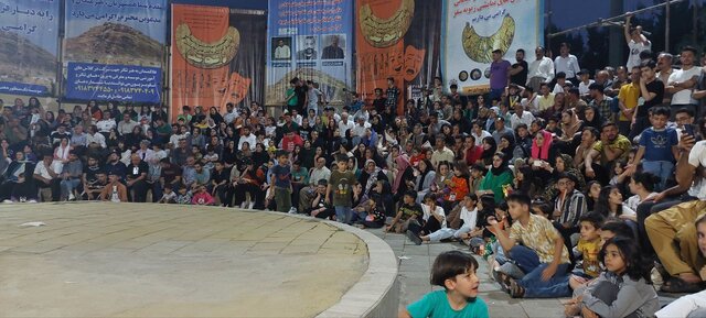 سقز؛ میزبان نخستین جشنواره استانی تئاتر خیابانی "زیویه"