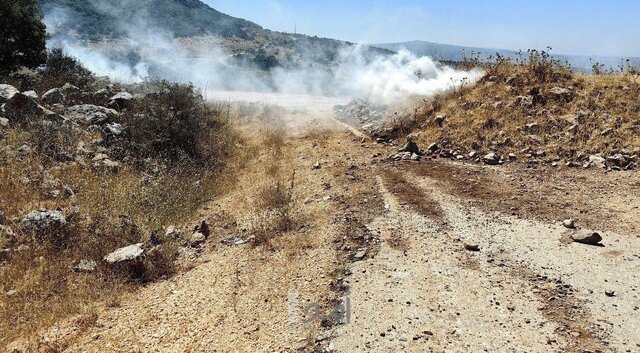 حمله ارتش رژیم صهیونیستی با گاز اشک آور و بمب صوتی به خبرنگاران در جنوب لبنان