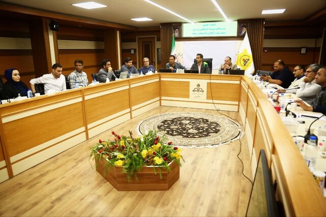 تزریق پول به نفت آبادان با شرط انتخاب سرمربی و آوردن ۵ بازیکن!