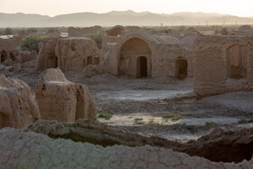 از معماری و جایگاهِ روستای «مظفرآباد مسیله» در زمان مظفرالدین شاه در سفرنامهها نیز یاد شده است، روستایی که به دلیل نزدیکی به رودخانه، تالاب و کوه «مره» محل مناسبی برای خوش نشینان بوده است.