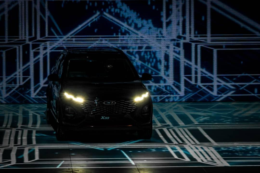 فصلی جدید، مسیری نو؛ امویام از ایکس 33 کراس رونمایی کرد