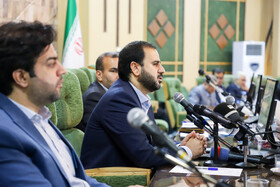 نشست فرمانداران غرب کشور با حضور معاون سیاسی وزیر کشور در استانداری کرمانشاه