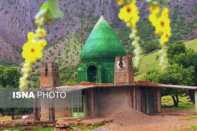 اتمام مرمت ساختمان امام‌زاده پیرمحمد(ع) بدره