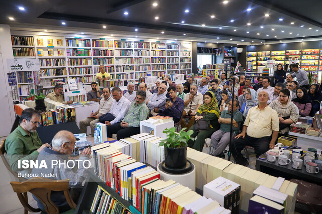 تاریخ ندانیم، هویت نمیدانیم