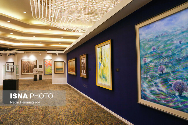 عکس تزیینی است/ نمایشگاه آثار سهراب سپهری فروش آثار تجسمی مربوط به فروغ فرخزاد و سهراب سپهری شایعه است