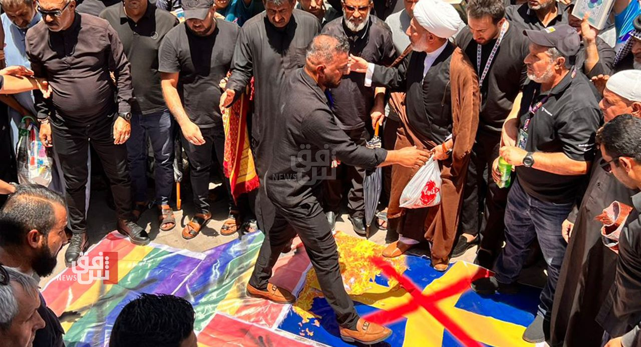 تظاهرات حامیان جریان صدر عراق در محکومیت اهانت به قرآن/ کارکنان سفارت سوئد به کشورشان بازگشتند