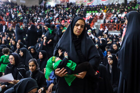 مراسم شیر خوا رگان حسینی در سالن شهید بهشتی استادیوم آزادی کرمانشاه