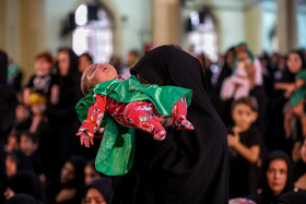 گردهمایی شیرخوارگان حسینی در حسینیه امام خمینی همدان