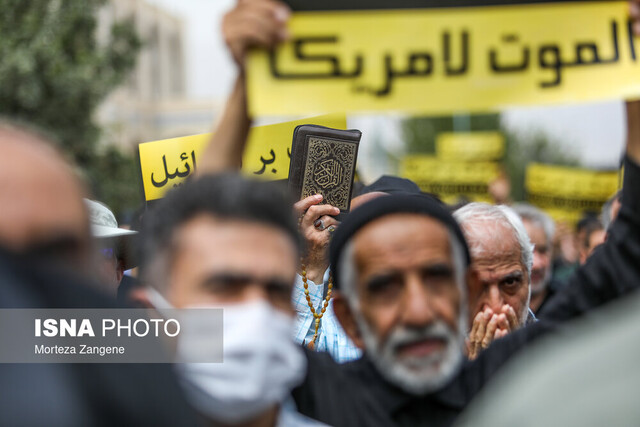 راهپیمایی نمازگزاران اهوازی در اعتراض به هتک حرمت قرآن