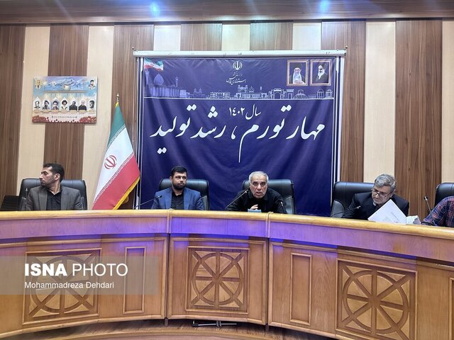 ورود علمی به بحران فرونشست در فارس/کاهش آمار آتشسوزی منابع طبیعی