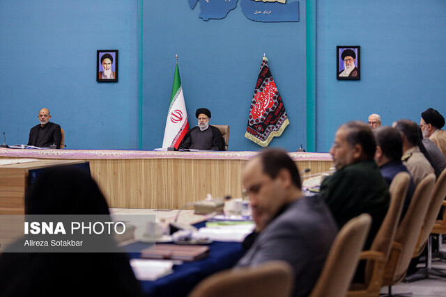 دستور رئیسی برای رسیدگی بدون تاخیر به اضافه برداشت برخی بانکها دستور رئیسی برای رسیدگی بدون تاخیر به اضافه برداشت برخی بانکها