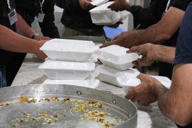 توزیع ۱۲ هزار  دست غذای نذری در شمالغرب شیراز
