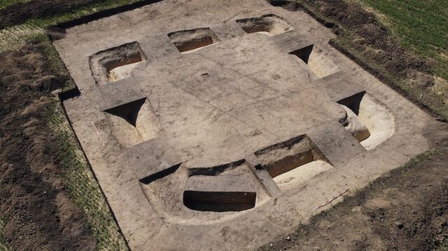 کشف کارگاه شیشهسازی ۲۳۰۰ ساله