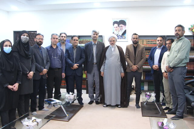 تقویت اندیشکدهها در دستور کار جهاد دانشگاهی باشد