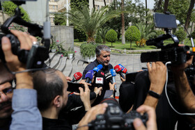 محمد اسلامی، رییس سازمان انرژی اتمی در حاشیه جلسه هیات دولت - ۴ مرداد