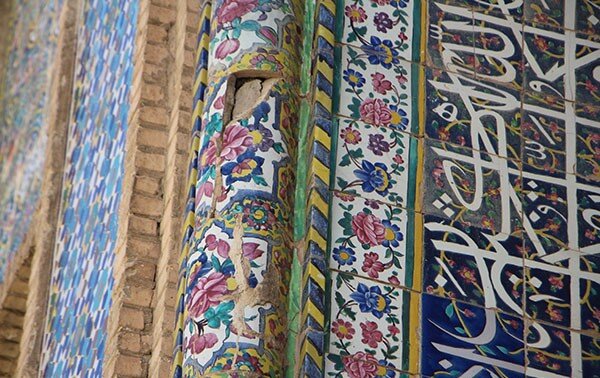 تخریب کاشی‌های مسجد وکیل شیراز +‌ عکس