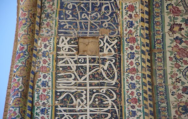 تخریب کاشیهای مسجد وکیل شیراز 4 | نقش نیوز تخریب کاشیهای مسجد وکیل شیراز + عکس