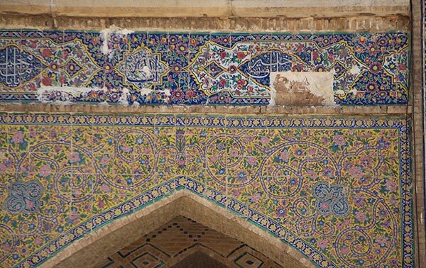 تخریب کاشیهای مسجد وکیل شیراز 6 | نقش نیوز تخریب کاشیهای مسجد وکیل شیراز + عکس