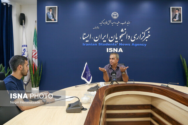 پولدادن یک شرطبند به بازیکنان استقلال/ بگومگوی پروین و محرمی در رختکن!