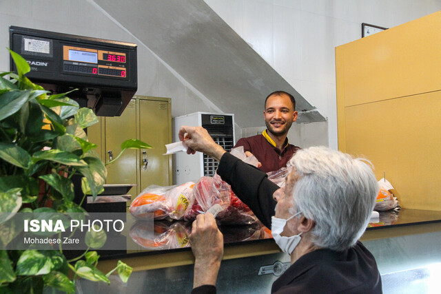 اجرای سامانه توزیع هوشمند مرغ گرم در همدان اجرای سامانه توزیع هوشمند مرغ گرم در همدان