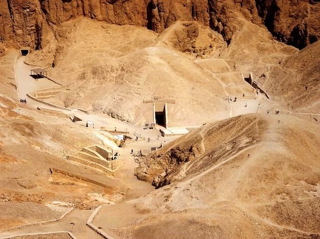 داستان شگفتانگیز «مخفیگاه سلطنتی»