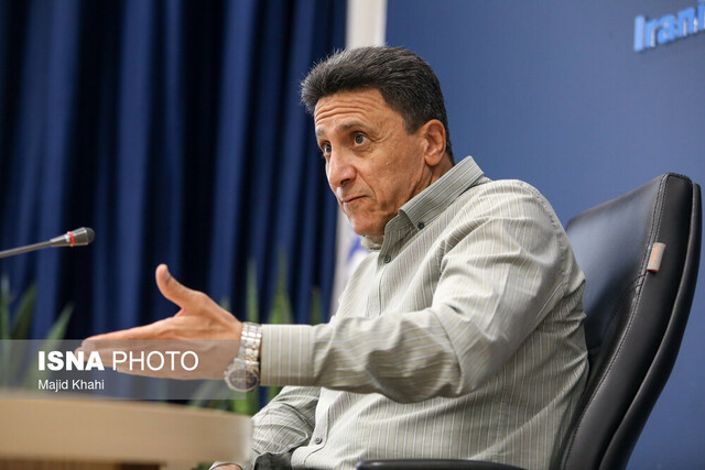 پرسپولیسیها با توطئه پایم را شکستند/ من فوتبال فرهاد مجیدی را نجات دادم