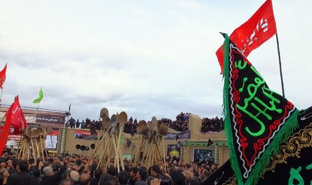 آیینی ۳۰۰ ساله برای عزای حسینی