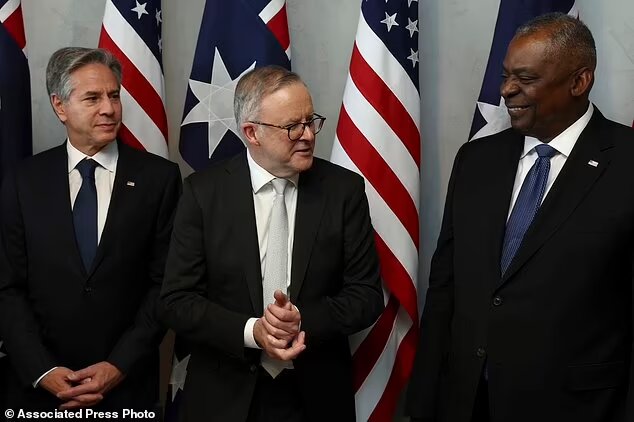 اتهامزنی وزیر دفاع آمریکا علیه چین اتهامزنی وزیر دفاع آمریکا علیه چین