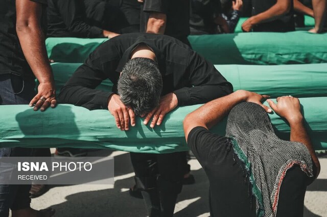 شور عزاداران عاشورای حسینی در مهریز
