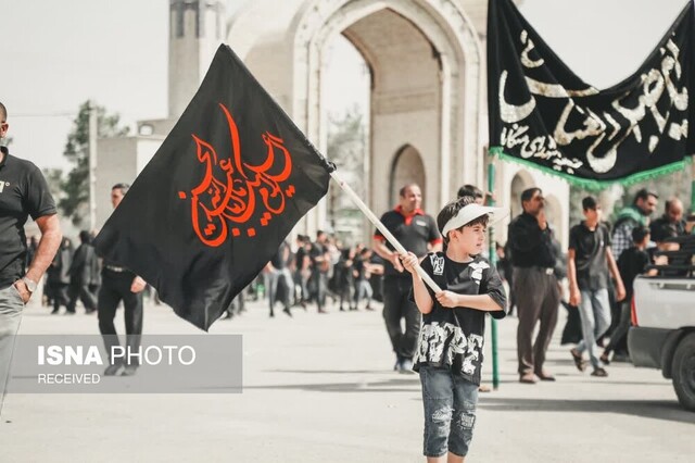 شور عزاداران عاشورای حسینی در مهریز