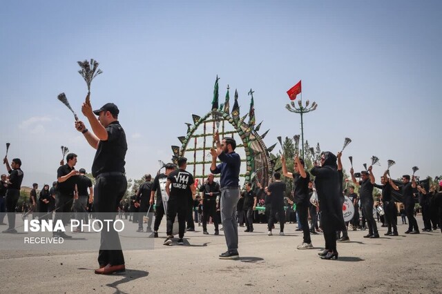 شور عزاداران عاشورای حسینی در مهریز