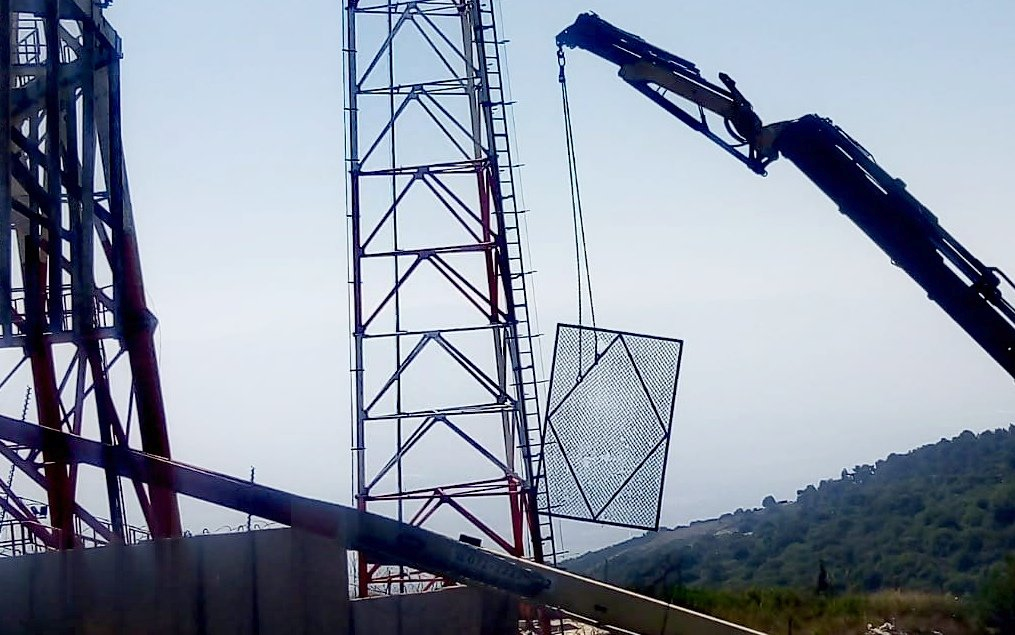 برچیدن حصارهای فلزی در مرز لبنان توسط رژیم صهیونیستی