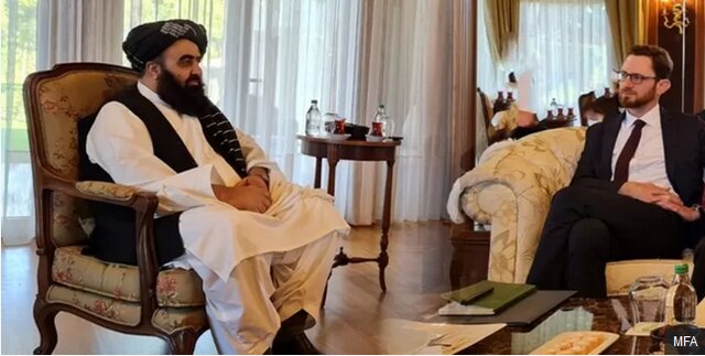 توماس وست و امیرخان متقی نتیجه گفتوگوی مقامات آمریکا و طالبان در دوحه چه بود