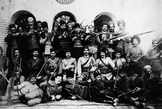 مشروطه خواهان «نهضتِ مشروطه»؛ سرآغاز بیداری ایرانیان/ مشروطه، نبرد سنت و تجدد در قلب ایران