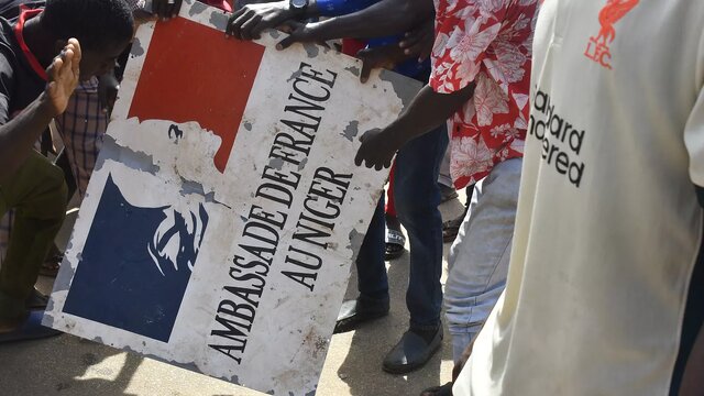 فرانسه: به مرحله دخالت نظامی در نیجر نرسیده‌ایم