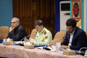 بهرام عین‌اللهی، وزیر بهداشت و احمدرضا رادان، فرمانده نیروی انتظامی در جلسه شورای اجتماعی کشور