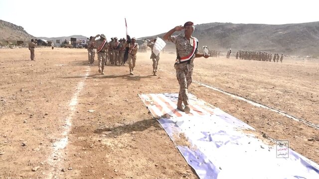 وزیر دفاع یمن: میتوانیم قواعد جدید درگیری با دشمن را تعیین کنیم