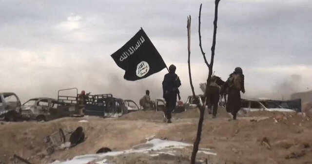 داعش مسئولیت حمله به اتوبوس نظامیان سوریه را بر عهده گرفت