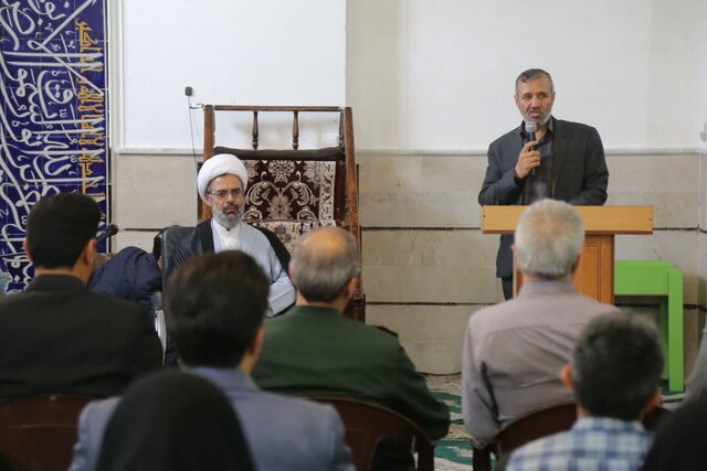 خبرنگاران، تصمیم سازان مسئولان در کشور هستند