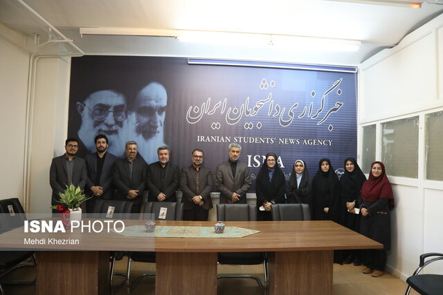 استاندار همدان: خبرنگار باید ذائقه مردم را شیرین کند