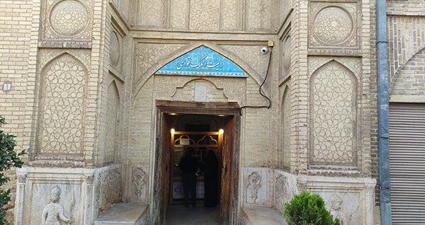 حال «زینتالمُلک» بد است