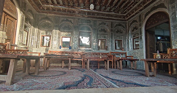 بخشی از خانه زینتالملک که به رستوران تبدیل شده است حال «زینتالمُلک» بد است