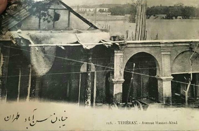 حلقه دار بر گردن میرزای شاهشکار