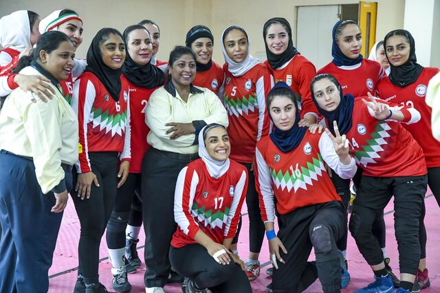 سرمربی هندی کبدی زنان ایران: با تمام قدرت برای مدال طلا به هانگژو میرویم