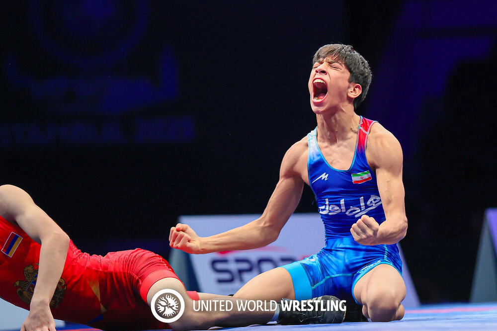 عکس اهورا خاطری