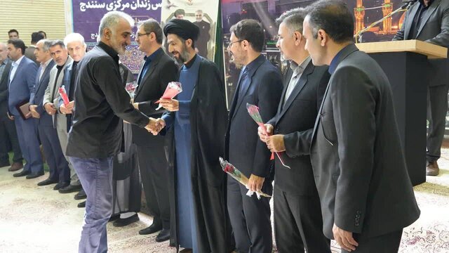 مراسم آزادی ۱۴۵ نفر از زندانیان جرایم غیر عمد استان کردستان برگزار شد