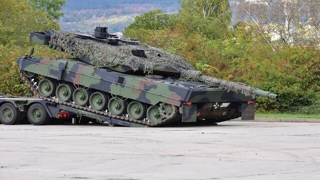 لهستان ۱۰۰۰ دستگاه تانک از آمریکا و کره جنوبی خریداری می‌کند