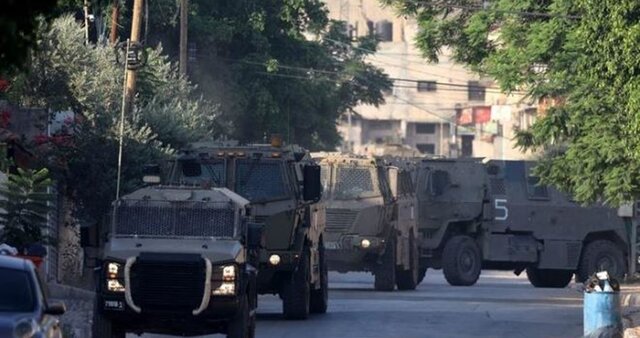 عکس آرشیوی است حمله جنگندههای صهیونیستی به جنین/ محاصره منزل یکی از رهبران مقاومت