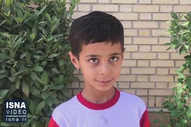 ویدیو / کودک قهرمان حمله تروریستی به شاهچراغ ویدیو / کودک قهرمان حمله تروریستی به شاهچراغ